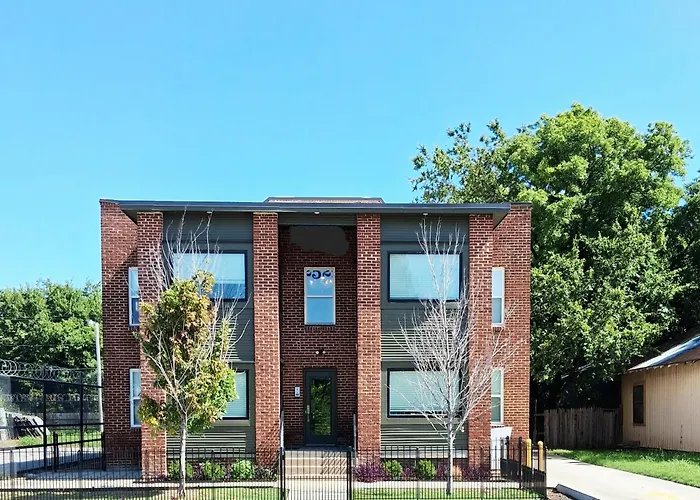 Apartment Kid Friendly 2br Upstairs Near Downtown *
